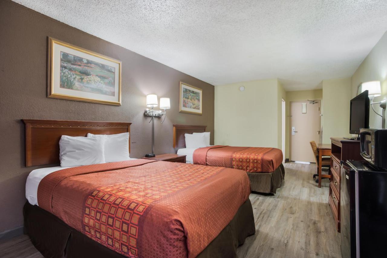 Americas Best Value Inn Tulsa I-44 Exterior photo